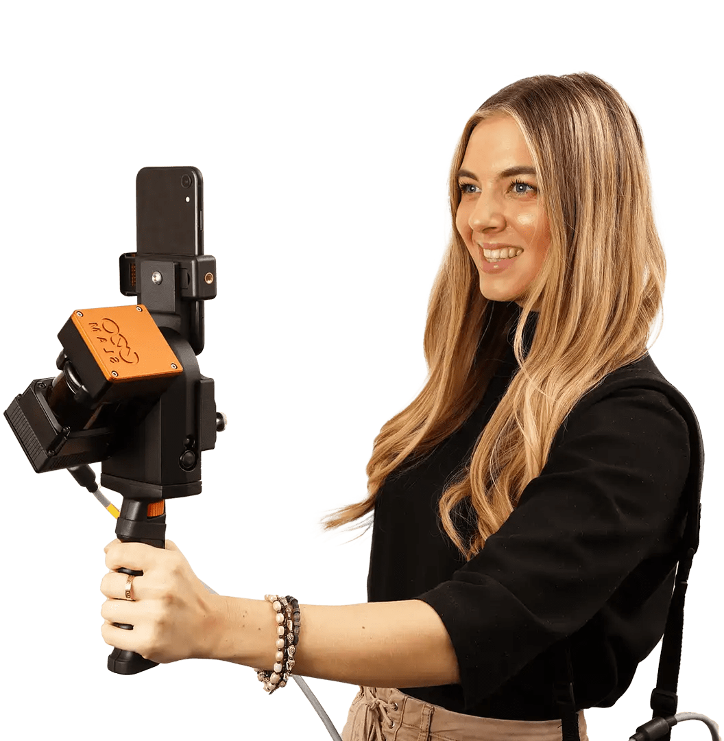 GeoSLAM woman holding a scanner